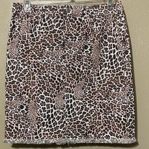 14. Tyler Boe size 10 Leopard Twill Frayed Skirt Pockets, Pink Brown